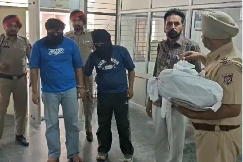 ਅਬੋਹਰ ਪੁਲਿਸ ਵੱਲੋਂ 2 ਵਿਅਕਤੀ ਗ੍ਰਿਫਤਾਰ, 1 ਕਿੱਲੋ ਹੈਰੋਇਨ ਤੇ 3.9 ਲੱਖ ਰੁਪਏ ਡਰੱਗ ਮਨੀ ਬਰਾਮਦ