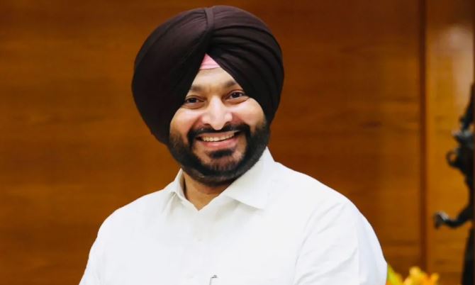 ਚੇਅਰਮੈਨ ਜਸਬੀਰ ਗੜ੍ਹੀ ਨੇ ਰਵਨੀਤ ਬਿੱਟੂ ਨੂੰ 4 ਤੀਰਥਾਂ ਤੇ ਨਤਮਸਤਕ ਹੋਣ ਦੇ ਦਿੱਤੇ ਹੁਕਮ