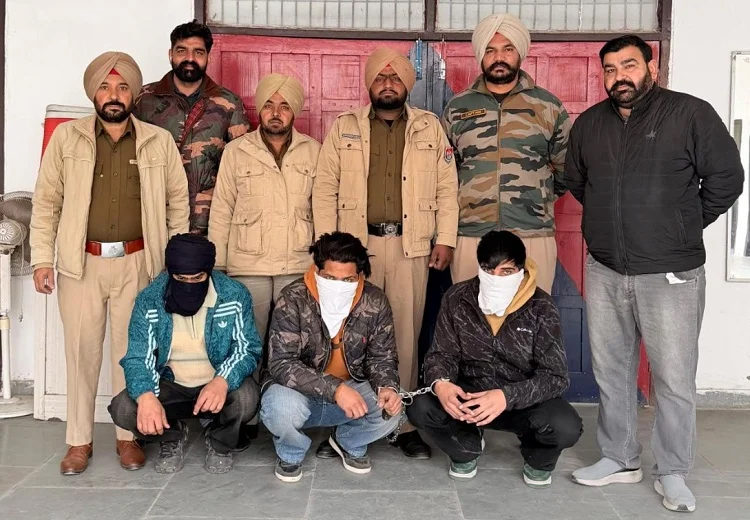 ਪੰਜਾਬ ਪੁਲਿਸ ਨੇ ਬਠਿੰਡਾ ‘ਚ ਅਰਸ਼ ਡੱਲਾ ਗੈਂਗ ਨਾਲ ਜੁੜੇ ਤਿੰਨ ਵਿਅਕਤੀਆਂ ਨੂੰ ਕੀਤਾ ਕਾਬੂ