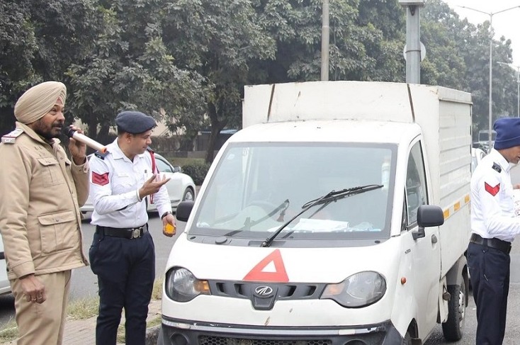 ਚੰਡੀਗੜ੍ਹ ‘ਚ ਸ਼ਰਾਬ ਪੀ ਕੇ ਗੱਡੀ ਚਲਾਉਣ ਵਾਲੇ ਸਾਵਧਾਨ, ਹੁਣ ਕੱਟੇ ਜਾਣਗੇ ਮੈਨੂਅਲ ਚਲਾਨ