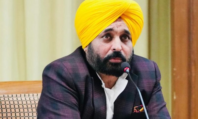 ਪੰਜਾਬ ’ਚ ਹੁਣ ਨੀਲੇ ਕਾਰਡ ਧਾਰਕਾਂ ਨੂੰ ਕਣਕ ਦੇ ਨਾਲ ਮਿਲਿਆ ਕਰੇਗੀ ਹੁਣ ‘ਫੂਡ ਕਿੱਟ’ : ਸੀ.ਐਮ. ਭਗਵੰਤ ਮਾਨ