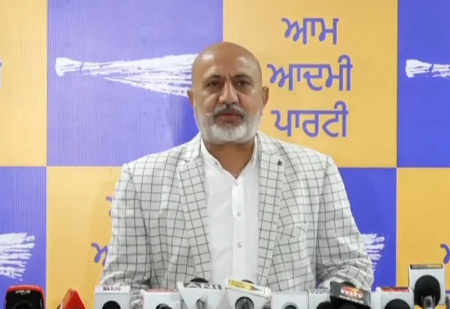 ਹੈਲਪਲਾਈਨ ਨੰਬਰ ਅਪਰਾਧ ਤੇ ਨਸ਼ੀਲੇ ਪਦਾਰਥਾਂ ਦੇ ਨੈੱਟਵਰਕਾਂ ਨਾਲ ਨਜਿੱਠਣ ‘ਚ ਪੰਜਾਬ ਪੁਲਿਸ ਦੀ ਸਹਾਇਤਾ ਕਰਦਾ: ਬਲਤੇਜ ਪੰਨੂ