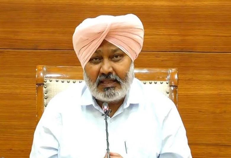 ਕੇਂਦਰ RBI ਦੇ ਅਸਧਾਰਨ ਲਾਭਅੰਸ਼ ਨੂੰ ਸੂਬਿਆਂ ਨਾਲ ਸਾਂਝਾ ਕਰੇ, ਕੇਂਦਰੀ ਬੈਂਕ ਦੀ ਸੁਤੰਤਰਤਾ ਤੇ ਵਿੱਤੀ ਮਜ਼ਬੂਤੀ ਦੀ ਰੱਖਿਆ ਕਰੇ: ਹਰਪਾਲ ਸਿੰਘ ਚੀਮਾ