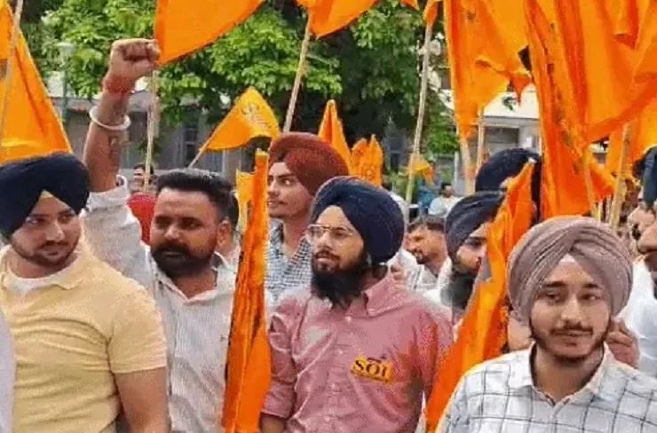 ਚੰਡੀਗੜ੍ਹ ‘ਚ SOI ਨੇ ਮੁੱਖ ਮੰਤਰੀ ਦੇ ਘਰ ਦਾ ਕੀਤਾ ਘਿਰਾਓ, ਪੁਲਿਸ ਨੇ ਪ੍ਰਦਰਸ਼ਨਕਾਰੀਆਂ ਨੂੰ